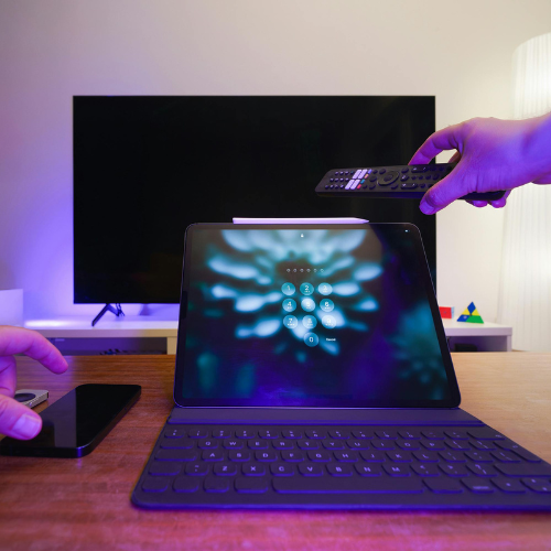 Buy IPTV online with HD channels